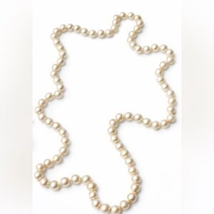 Classic Pearl Necklace - Cream Pearl Strand